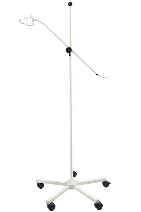 Mach LED 110 Spotleuchte Stativmodell auf 5-Fuß-Stativ