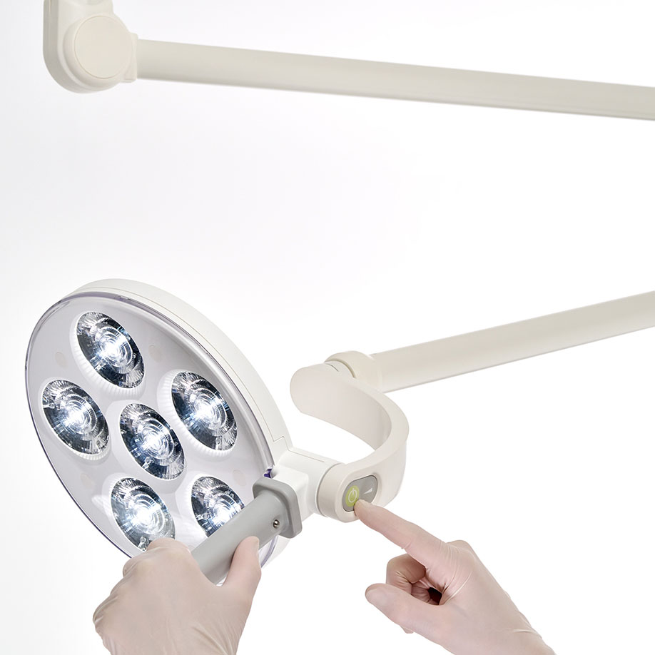 LED-Behandlungsleuchte TRIANGO 60-3 C Deckenmodell