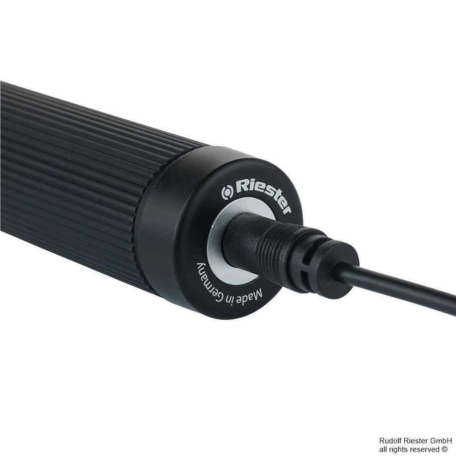 Steckerladegerät mit Li-Ionen Akku 3,5 V ri-accu L für Batteriegriff Typ C